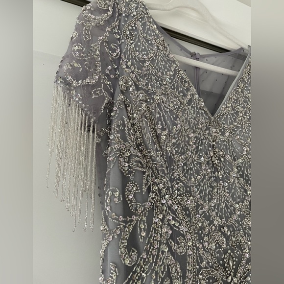 Custom beaded gown - Picture 4 of 10